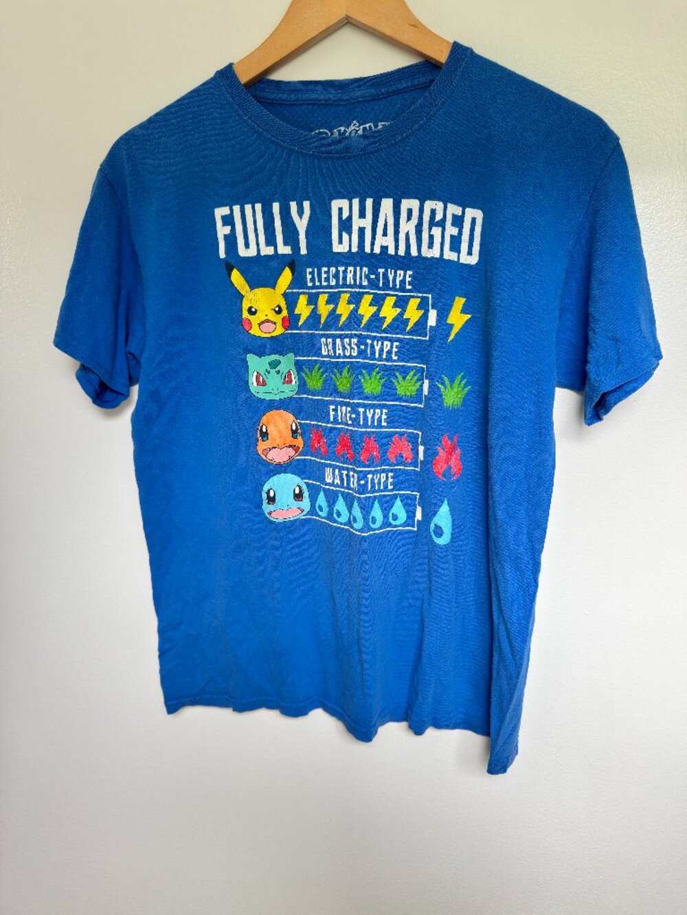 Pokémon Fully Charged Pikachu Bulbasaur Charmander Squirtle Tee XL Boys Youth